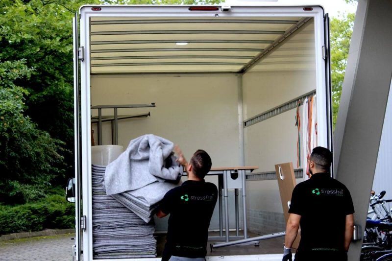 Komplett Umzug mit eigenem Transport